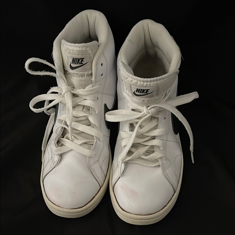 Nike Classic White High-Tops - Men's Court Royale 2 Mid High Top Casual Sneakers